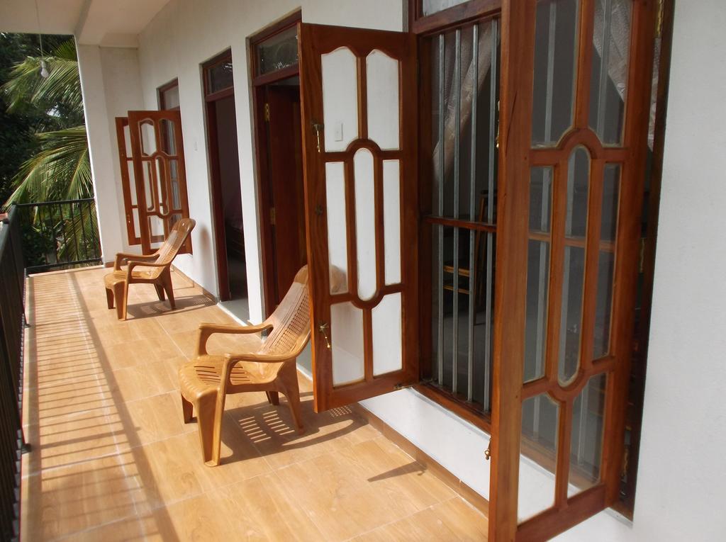 Sumudu Villa Hikkaduwa Buitenkant foto